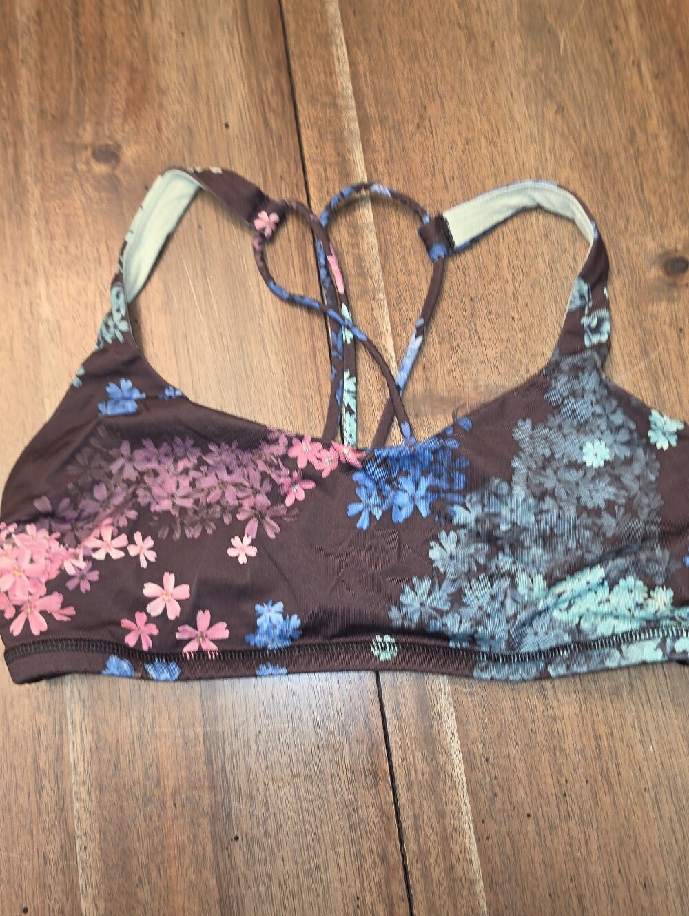 3/20.00. Lululemon Sports Bra